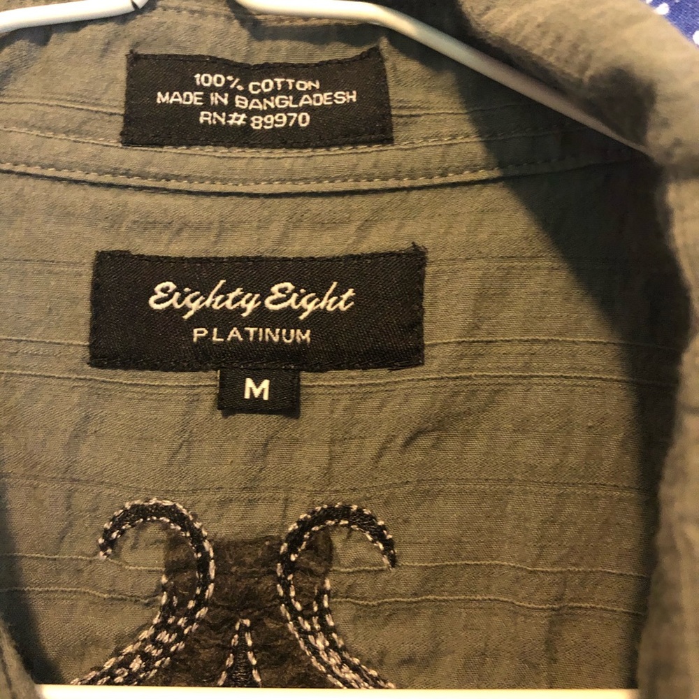 Men’s button down. - Picture 5 of 7